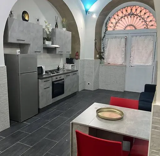 Fenty 2 San Lorenzo Apartment Rom